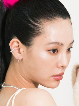 August Harmony Mini Ugly Heart Earring _2 Colors