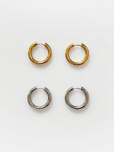 August Harmony Pipe Hoop Earring [2color]