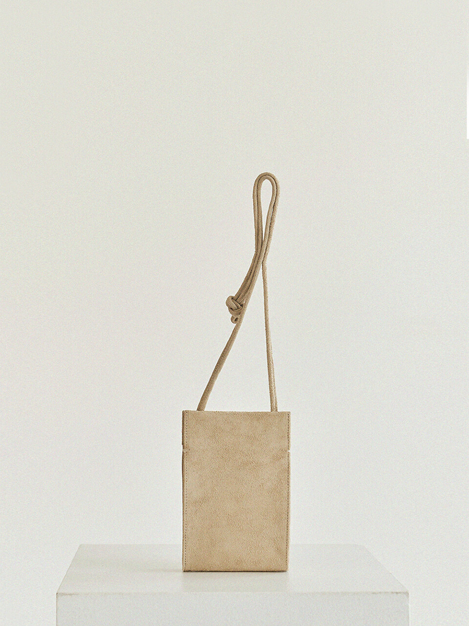 autt Egg bag_Suede Beige