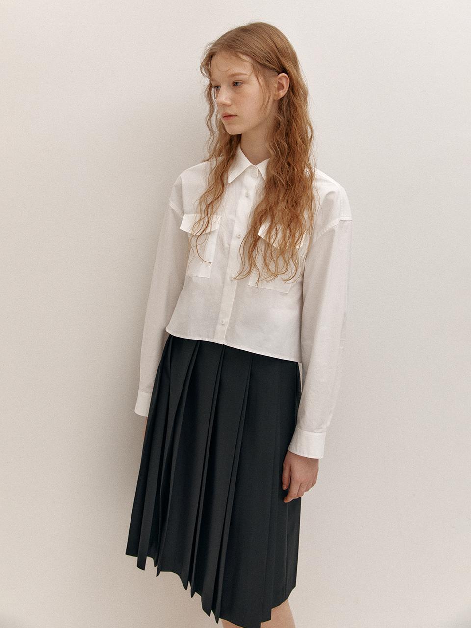 AVA MOLLI Classic Pleated Midi Skirt (Black)