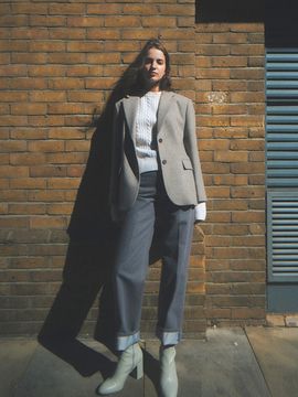AVA MOLLI Essential Fit Single Jacket_Grey