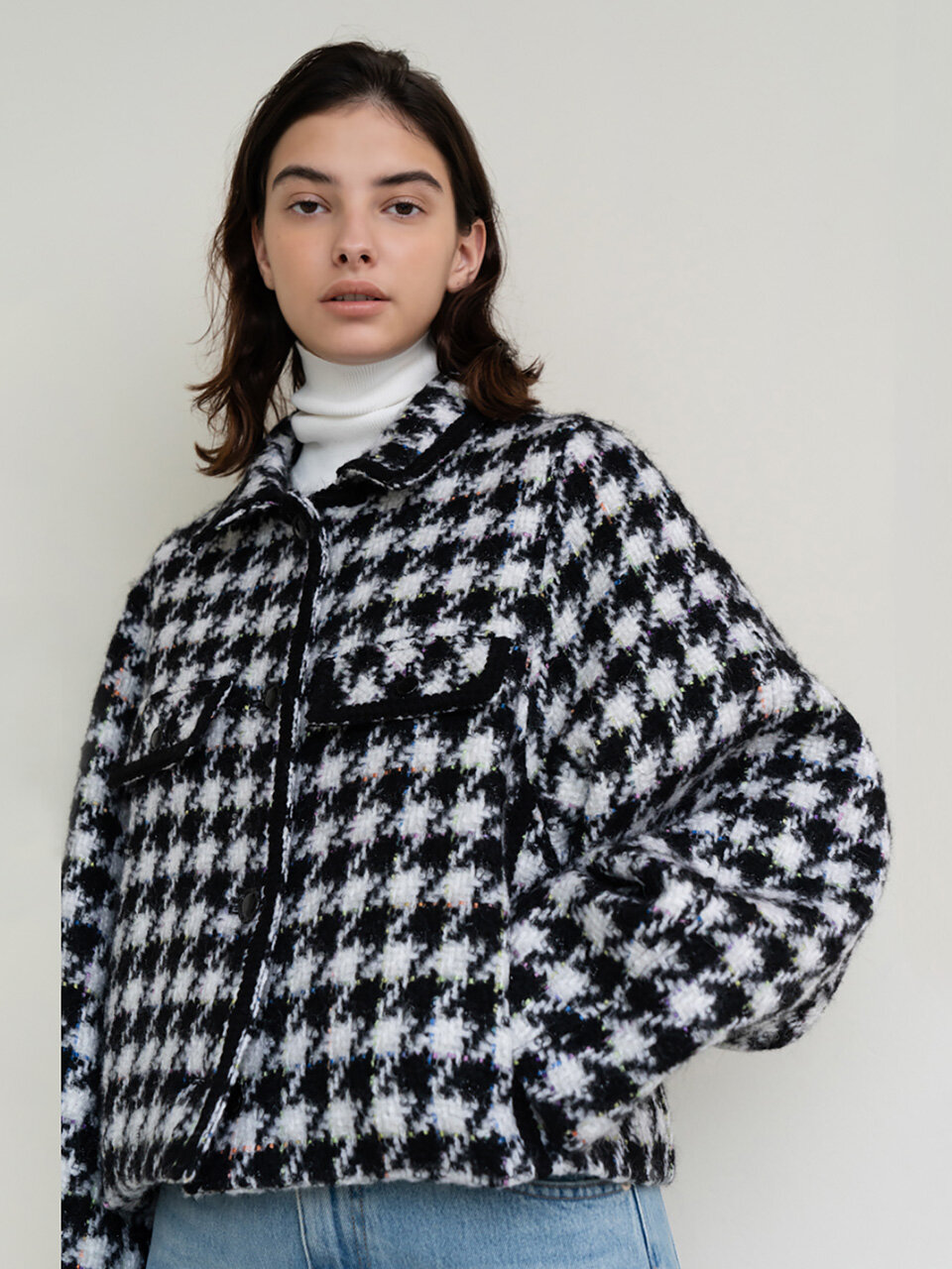 AVA MOLLI Houndstooth Tweed Cropped Coat (White/Black Check)