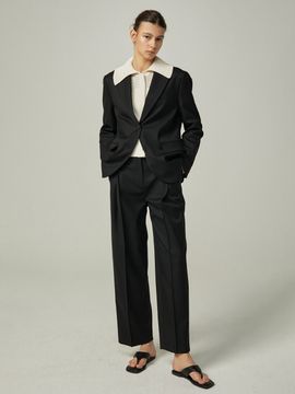 AVA MOLLI One Tuck Strap Wool Pant_Black