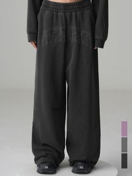 AVANDRESS Felt 3D Pigment Cotton Wide Sweatpants [Black/Pink/Dark Grey]