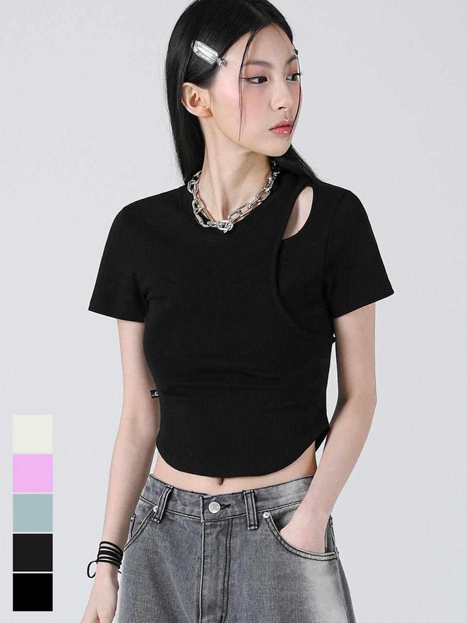 AVANDRESS Hole-cut Slim Fit Crop T-shirt