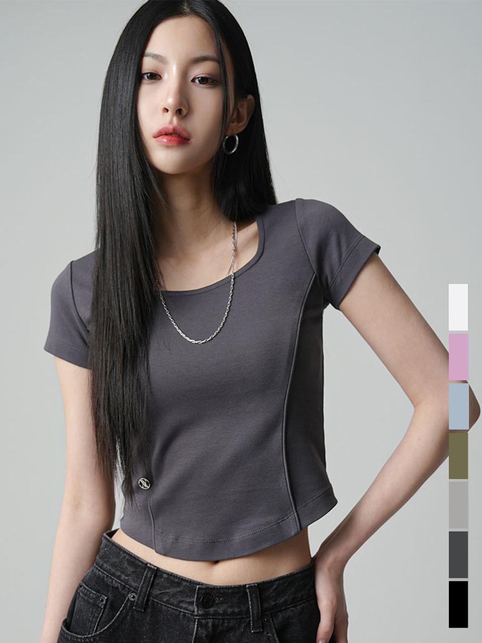 AVANDRESS Pentagonal Line Diamond Neck Cotton T-shirt