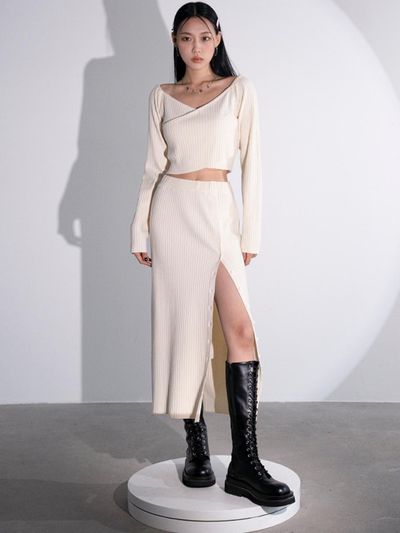 AVANDRESS Ribbed Wrap Button Midi Skirt [Beige]