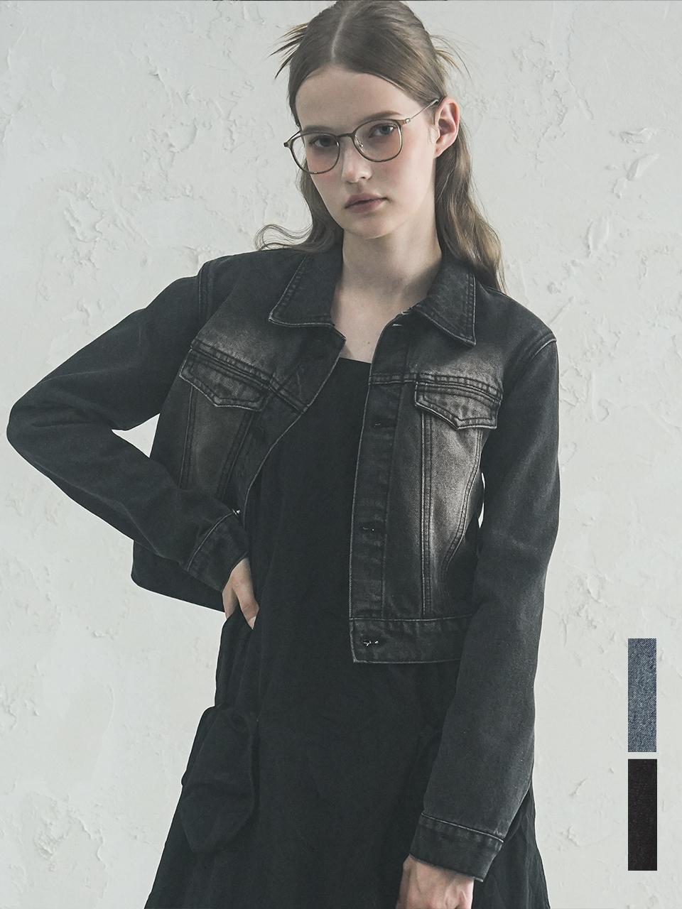 AVANDRESS Sand Washing Denim Crop Jacket [Blue, Black]