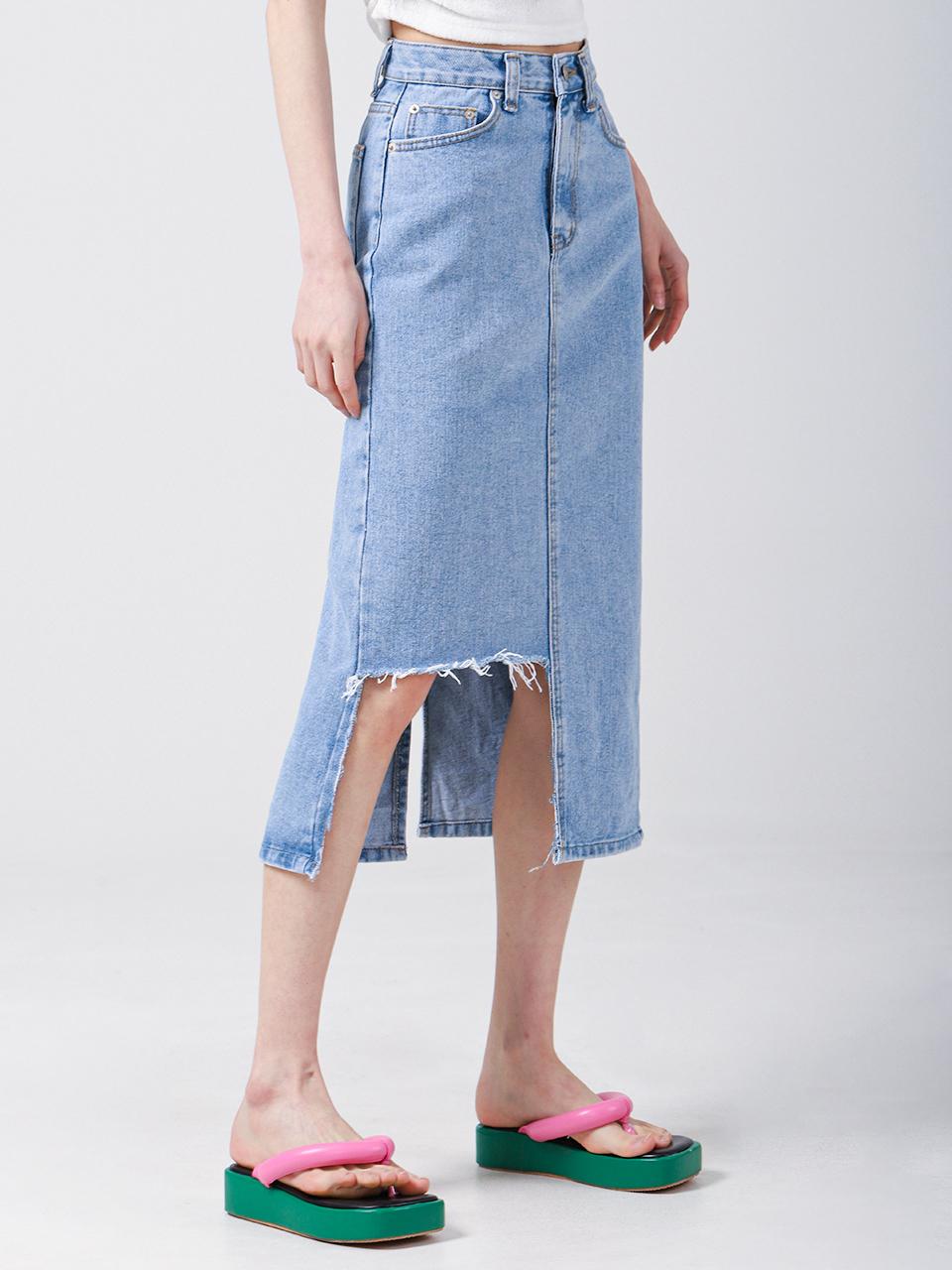 AVANDRESS Unbalanced Mid H-Line Denim Skirt [LIGHT BLUE]