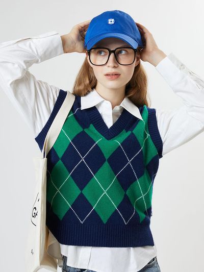Aven Argyle Knit Vest [Navy]