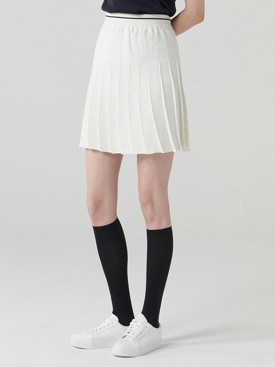 Aven Classic Knit Pleated Skirt [White]