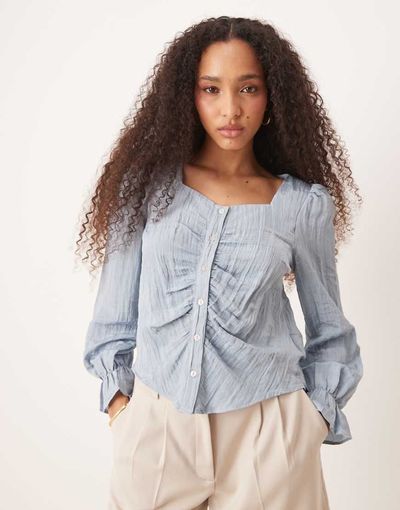 AWARE AWARE blouson sleeve crinkle blouse in blue
