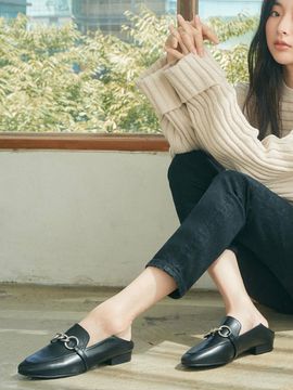 AWESOME DEW Bold Chain Loafer