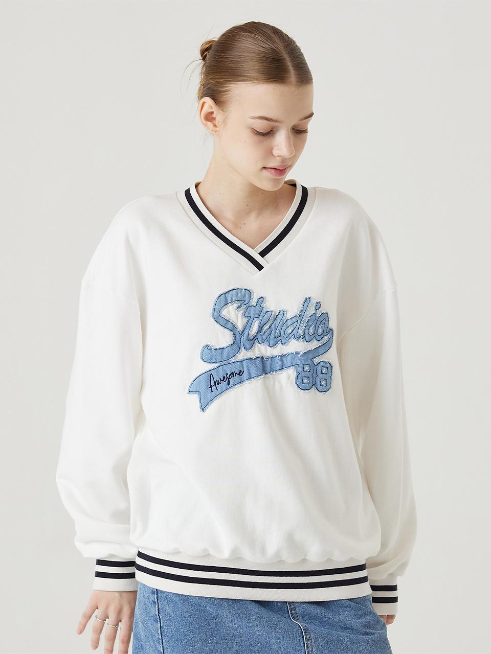 Awesomestudio V-neck denim patch sweatshirt light beige