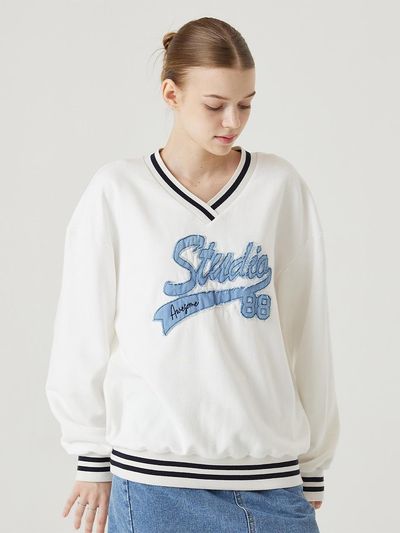 Awesomestudio V-neck denim patch sweatshirt light beige