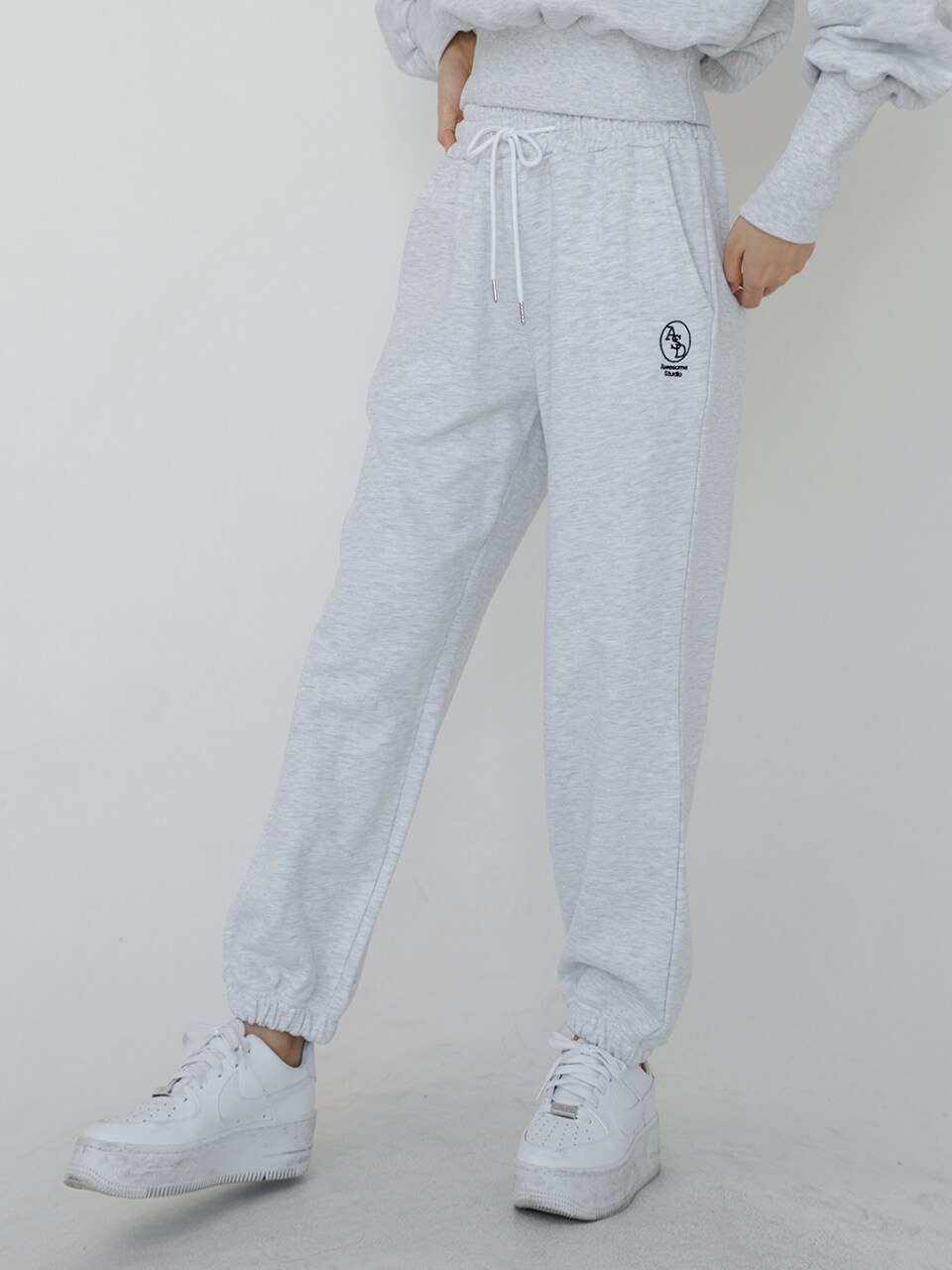 Awesomestudio Womens Signature Embroidery Jogger Sweatpants_Gray