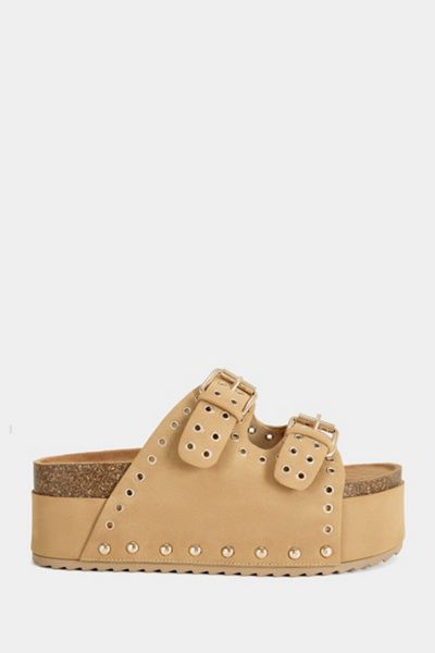 Azalea Wang Azalea Wang Algedi Grommet Flatform Sandal in Tan, Women's at Urban Outfitters