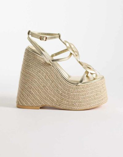 AZALEA WANG Azalea Wang Barossa espadrille wedge heel sandals in gold