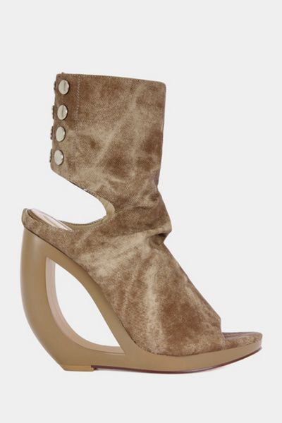 Azalea Wang Azalea Wang Circos Wedge Bootie in Brown, Women's at Urban Outfitters
