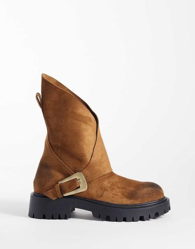 AZALEA WANG Azalea Wang Phrixus mid ankle boots with gold buckle in brown