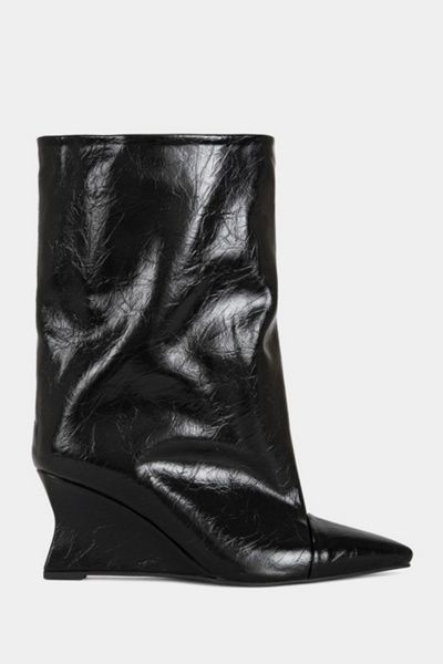 Azalea Wang Azalea Wang Vinci Wedge Bootie in Black, Women's at Urban Outfitters