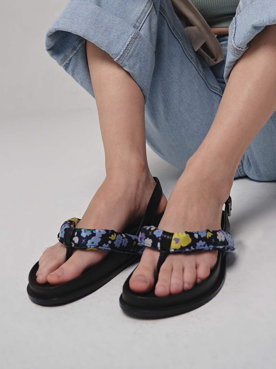 back of the moon Nana Sandal_Flower Navy