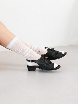 back of the moon Premium Leather Cushioned Acon Sandal [Black]