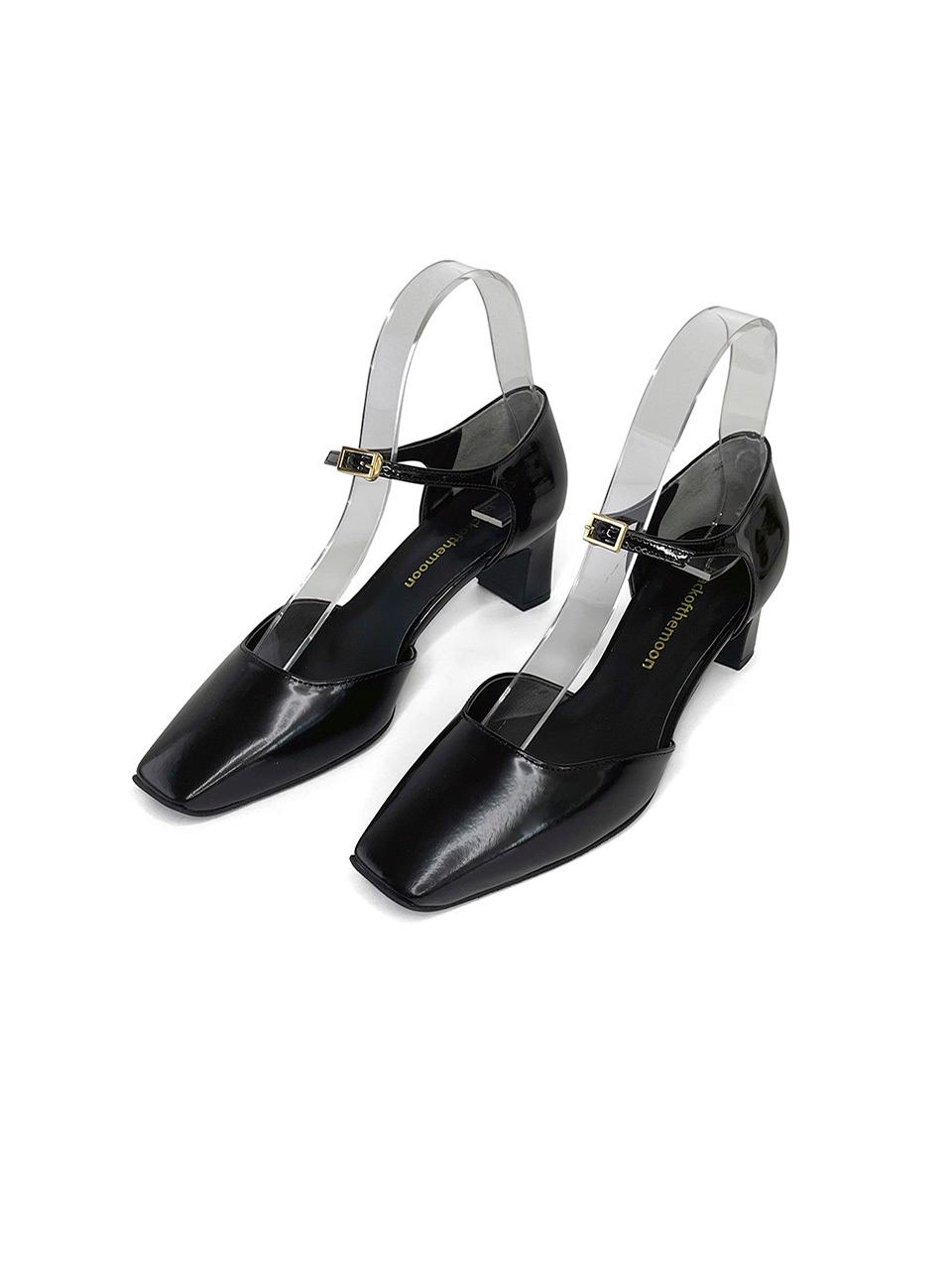 back of the moon Square Heel Buckle Strap Pump [Black]