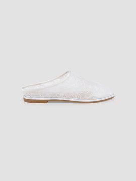 Badgley Mischka Women's Yumi Floral Lace Mules