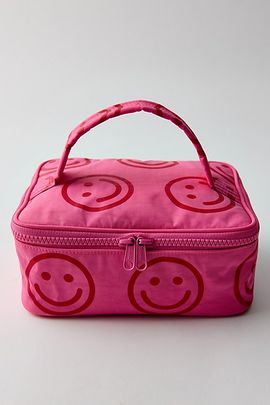 BAGGU BAGGU Small Cosmetic Case in Azalea Pink Happy at Urban Outfitters