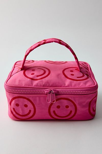 BAGGU BAGGU Small Cosmetic Case in Azalea Pink Happy at Urban Outfitters