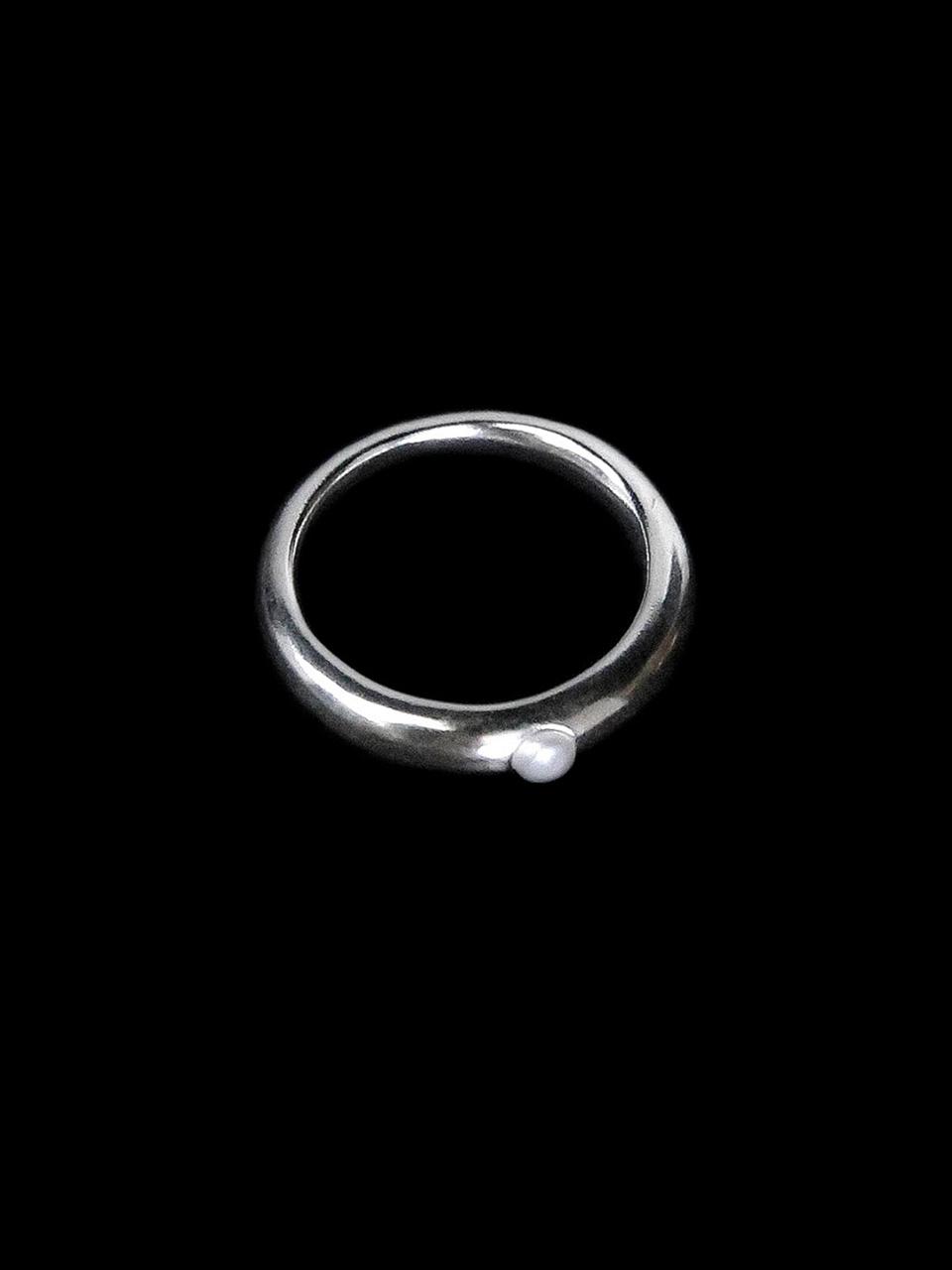 Baked Alaska Stacking Ring 01 - mono pearl, polished finish