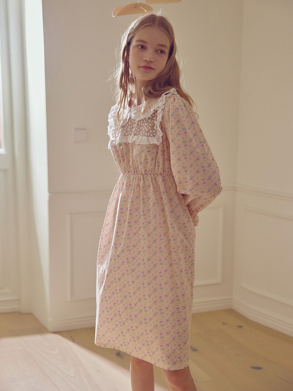 BALCONY in SUITE Flory Dress (Peach)