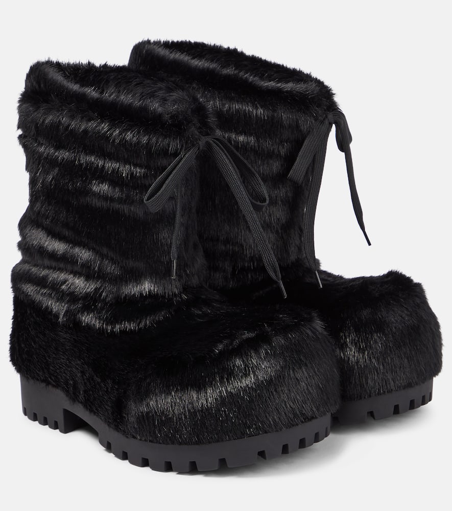 Balenciaga - Alaska faux fur snow boots