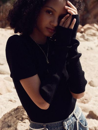 BASIKA Flower Embroidered Knit (Black)
