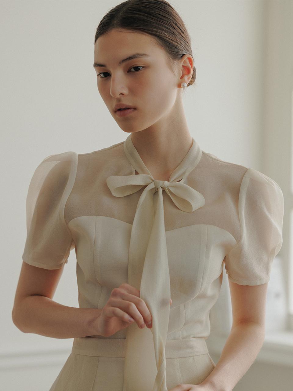 BAU by Bride And You LILLE Ribbon Tie Short Sleeve Blouse