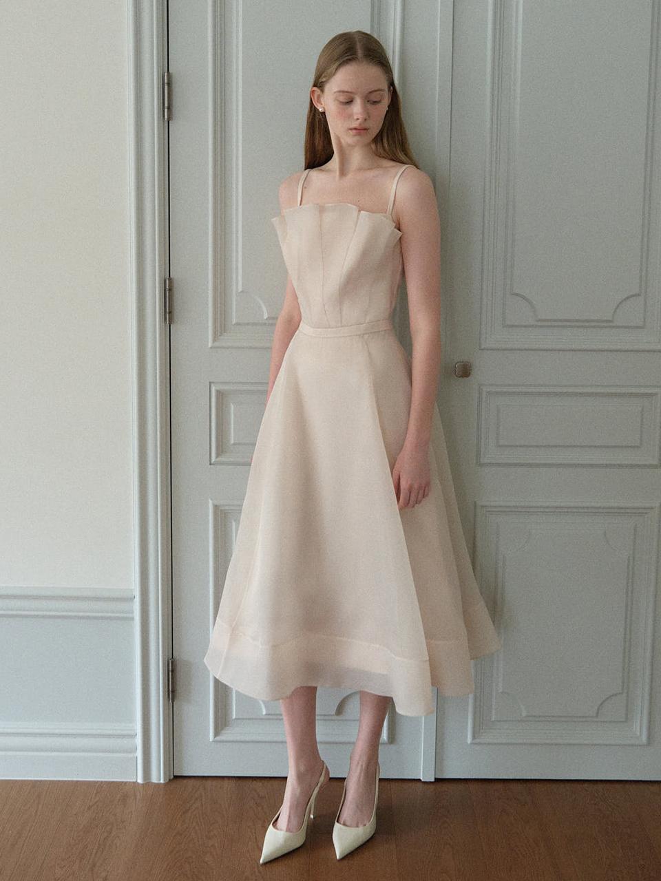BAU by Bride And You RENNIE Organza sleeveless flared long dress [Cream]
