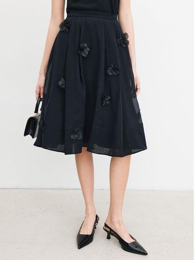 BAU by Bride And You THALIA Flower applique voluminous midi skirt (Black)
