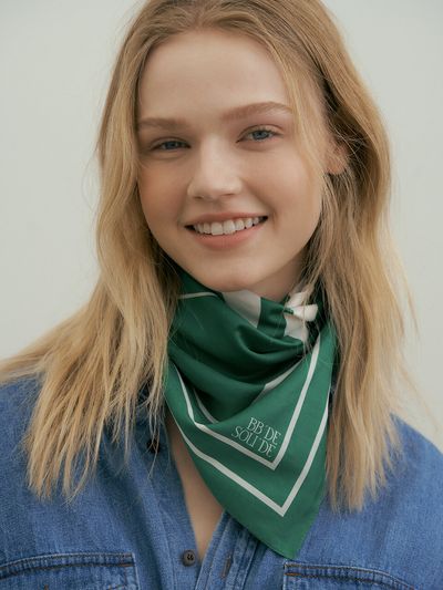 BB’DE SOLI’DE Symbol Cotton Scarf_Green