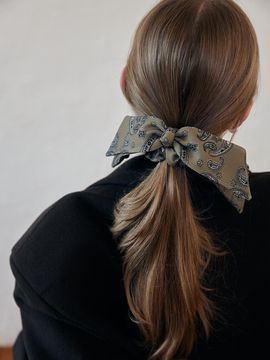 Be dullst Paisley Dual-Ribbon Twill Hair Scrunchie [Ivory/Khaki]