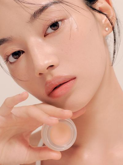 BEIGIC Volumizing Moisturizing Ceramide Lip Balm