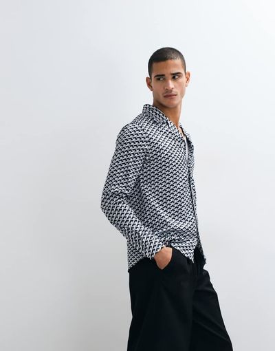Belier Belier camp collar long sleeve illusion print shirt in monochrome-Multi