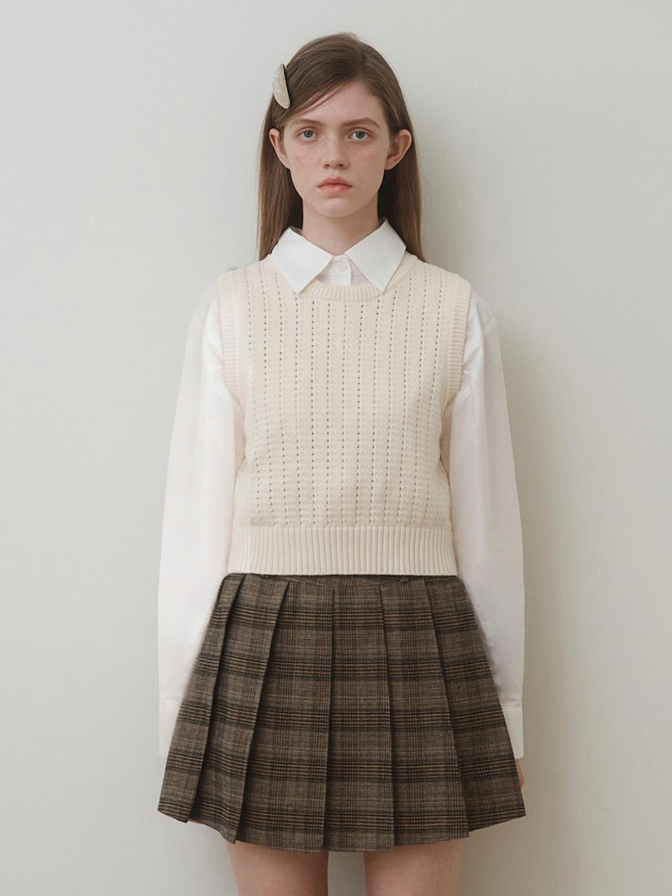 BELLOL Round Neck knit Vest