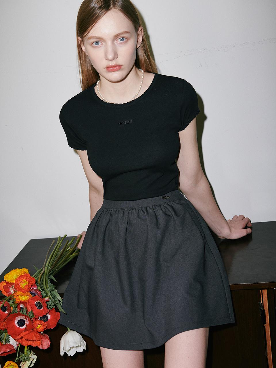 BELLOL Short-Sleeved Embroidered T-shirt BLACK