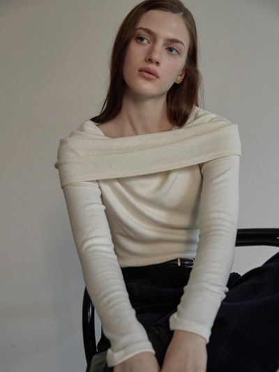 BEMUSE MANSION Off Shoulder Elastic Ribbed Top [Ivory]