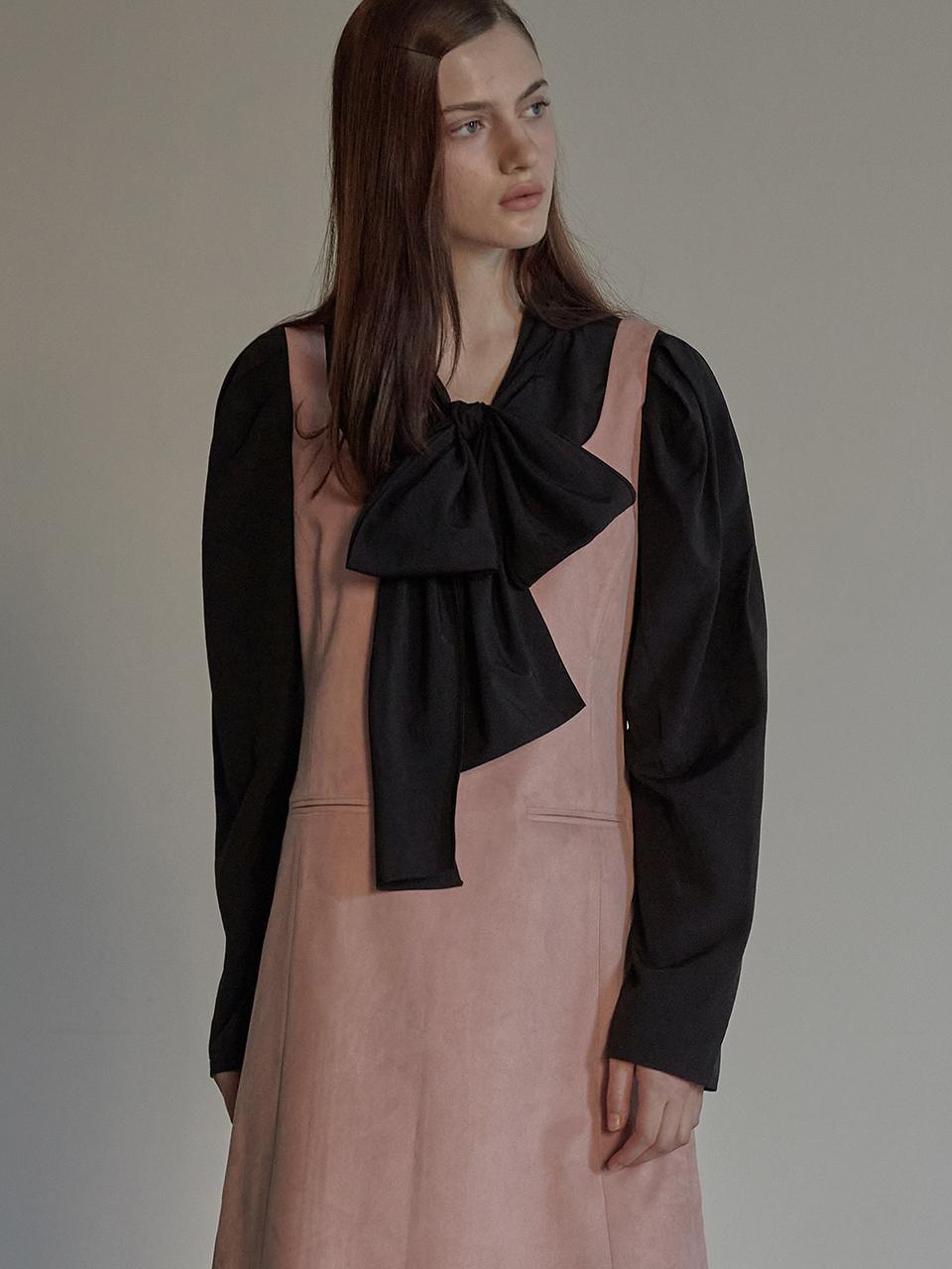 BEMUSE MANSION Ribbon point scarf blouse - Black