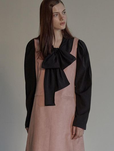 BEMUSE MANSION Ribbon point scarf blouse - Black