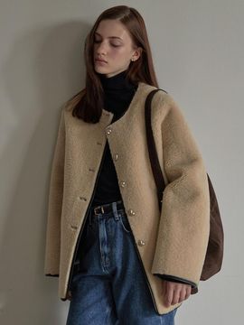 BEMUSE MANSION Short Length Shearling Coat - Beige