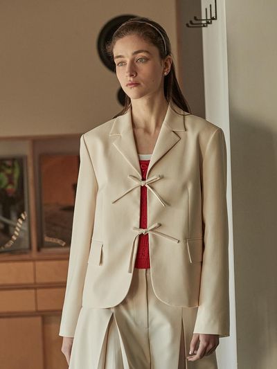 BEMUSE MANSION Strap Single Jacket - Cream