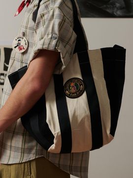 beyondcloset Hand-made Patch Detail Two-way Tote Bag [Black]